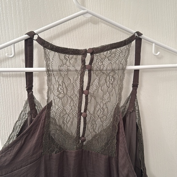 TORRID slip tank - Picture 3 of 3